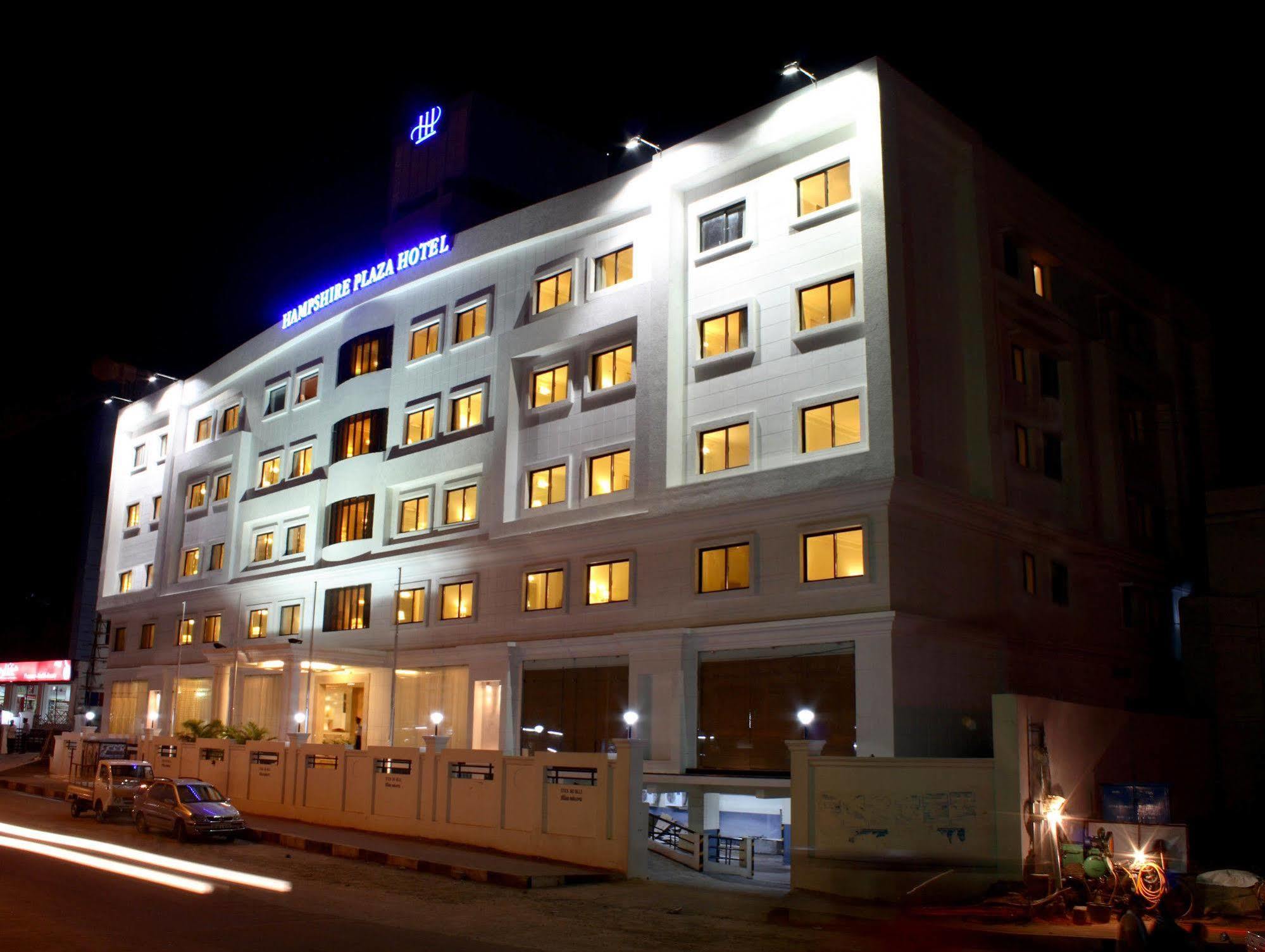 Hotel Hampshire Plaza Hajdarábád Exteriér fotografie